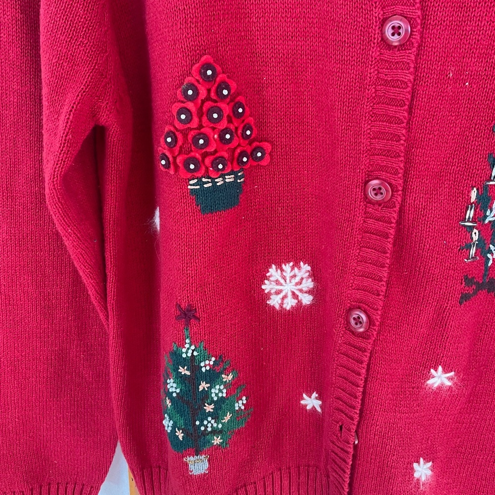 Fun and Whimsical, vintage Christmas Tree Cardigan - Picture 3 of 12